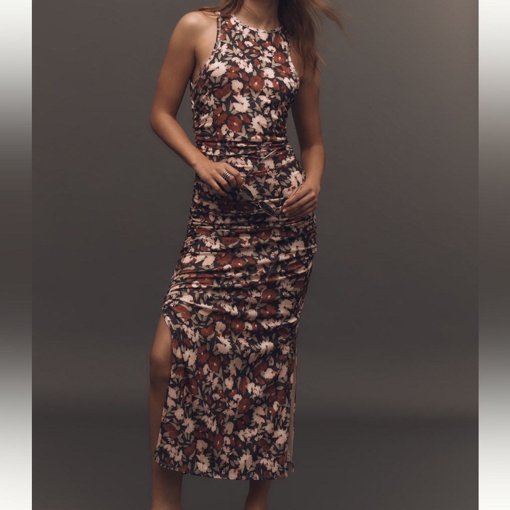 Elegant Floral Sleeveless Midi Dress
